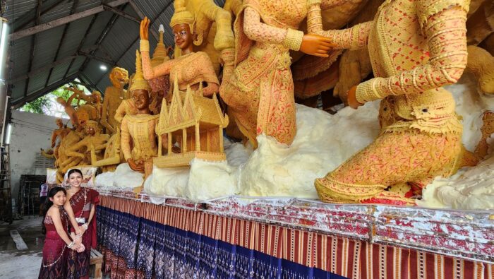 Candle Festival, Ubon Ratchathani. Partea I: Cum se fac giganticele sculpturi din ceară